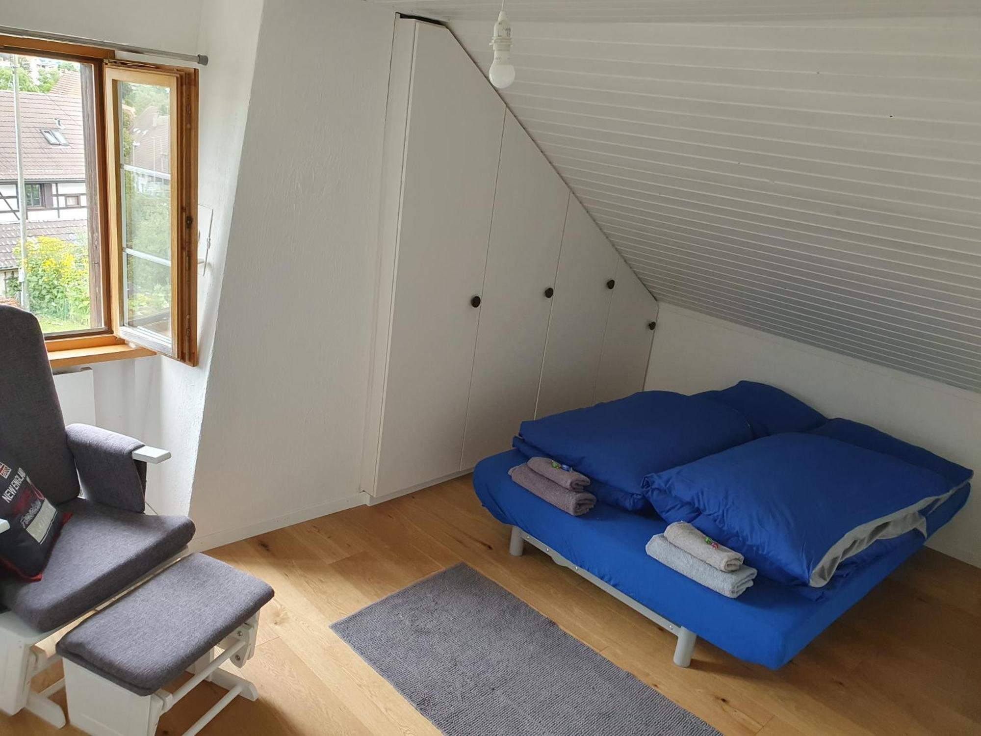 3 Bedroom Swiss House On 3 Floors Oberglatt Room photo